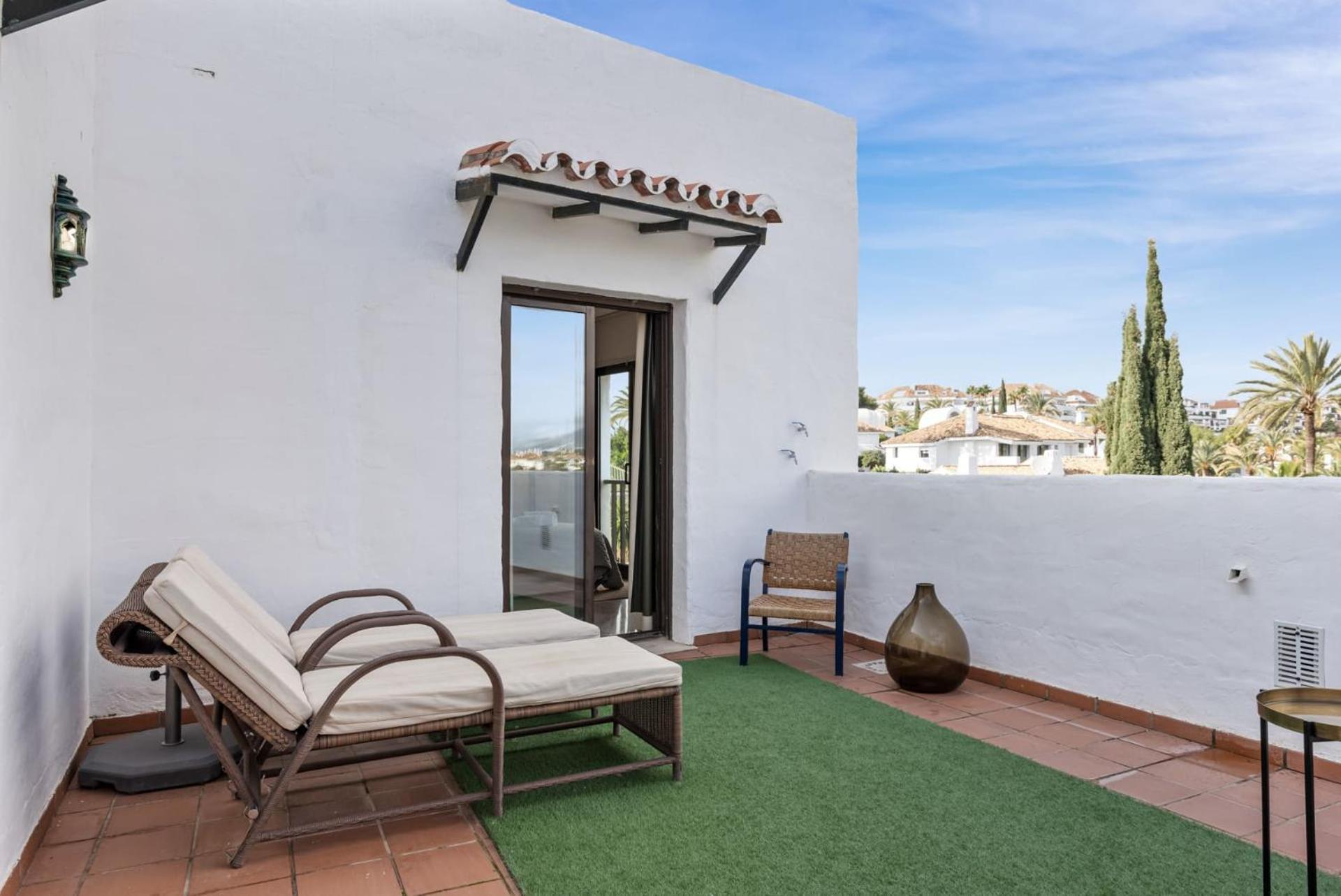 Las Lomas - Pool, Terrace & View Marbella Bagian luar foto