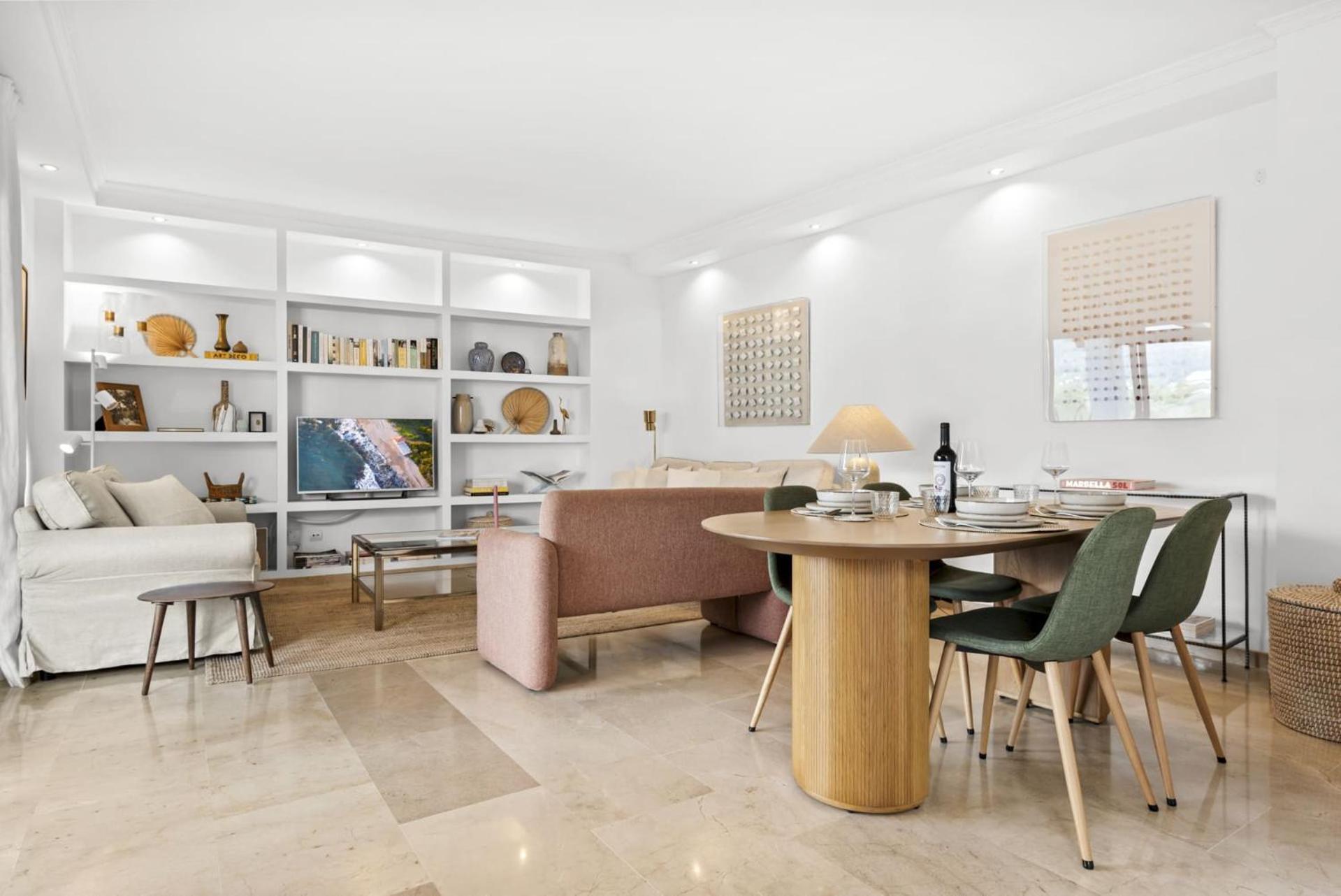 Las Lomas - Pool, Terrace & View Marbella Bagian luar foto